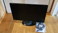 BenQ 24" LCD med tillhörande sladdar