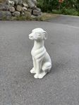 Liten staty på hund