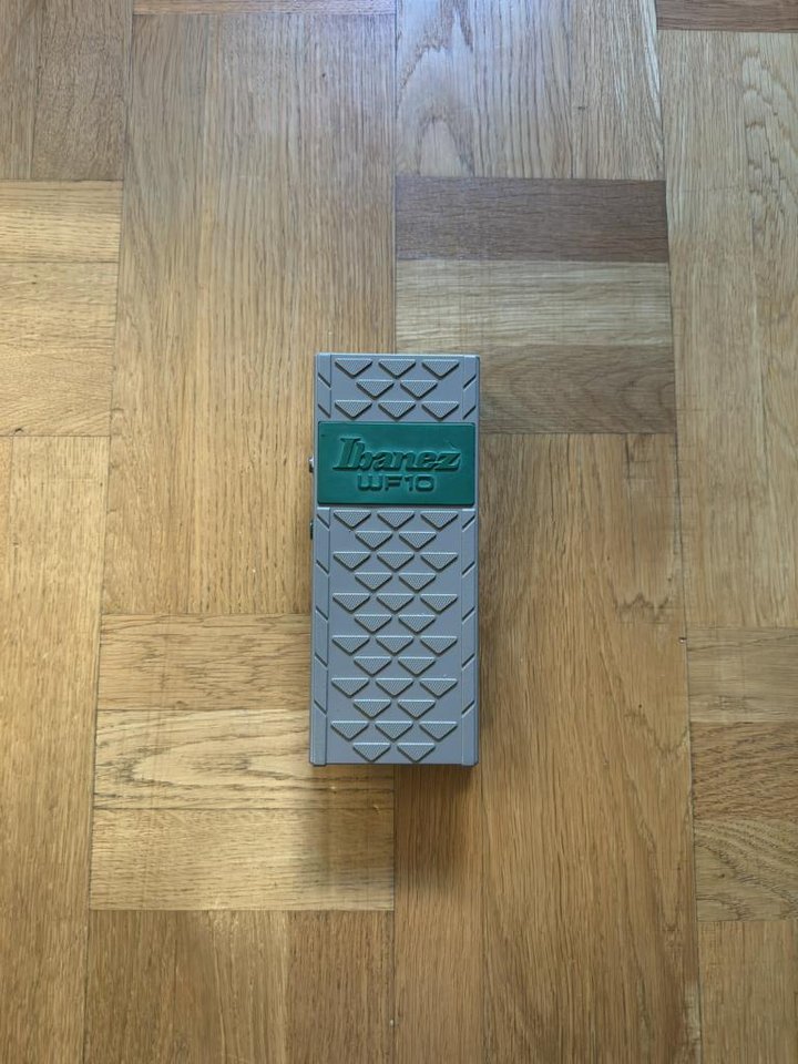 Ibanez WF10 - Wahwah-pedal me...