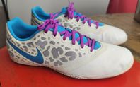 Nike - FC247 Elastico Pro II Vit/Blå/Lila