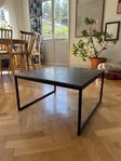 Bolia soffbord med betongskiva 