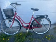 Röd cykel 28 tum och 3 växlar 