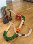 Brio tågbana med hiss