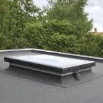 velux Takljus kupol 1000/1000 planglas elektrisk.