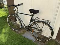 Herrcyckel fem växlad med lås och cykelkorg