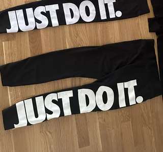 Just Do It - oanvänd Nike träningsbyxa M
