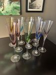 Flerfärgade champagneglas