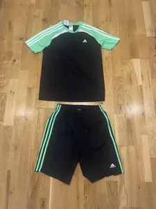 Adidas Träningsset tröja 164 cm och byxor 152 cm fint skic