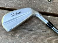 Titleist T250 5-GW