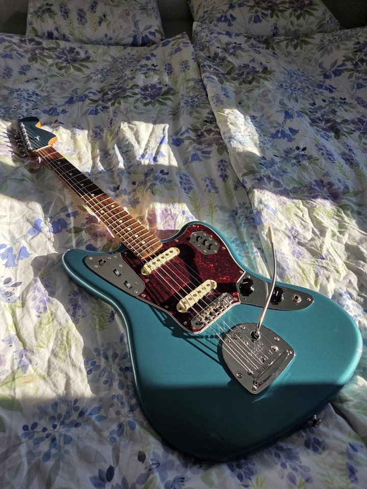 Fender Vintera 60s Jaguar Oce...