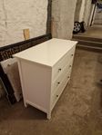 Hemnes byrå med 3 lådor