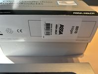 assakodlås till dörr höger 