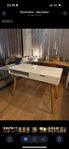 Desk / Skrivbord