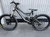 Specialized Demo 8 