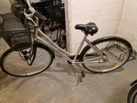 Crescent 28" damcykel
