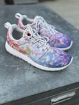 Nike, blommiga sneakers 