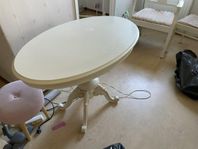 bord ovalt