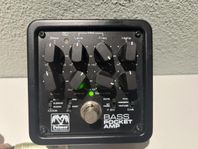 Bass Pocket Amp - kompakt bas förstärkare i fickformat!