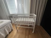 Bed side crib