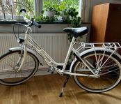 Flickcyklar 3 st. a 700 kr, 300 kr, 500 kr