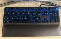 GAMING KEYBOARD