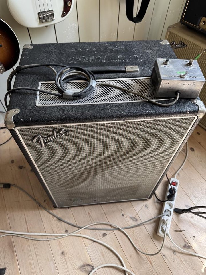Fender Vibratone Guitar Leslie