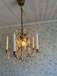 Kristallkrona med glasprismor