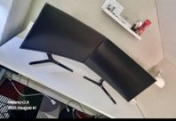 27’ samsung Essential S3 dataskärm