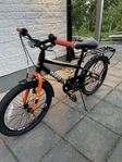 Svart barncykel 20 tum