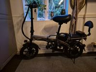 Elcykel ihopfällbar