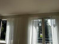 Kirsch- gardinstång med förlängning + 4 gardiner