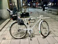 Stålhästen med Hamax barnstol & lås