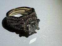 DIAMOND ring