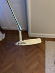 Scotty cameron super select newport 2