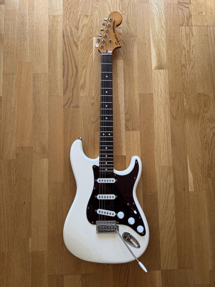 Squier Stratocaster by Fender