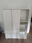 Storage unit in white