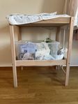 Diaper changing table