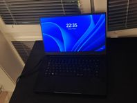 Razer Blade 15.6" Speldator RTX 2060, I7-9750H