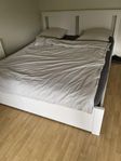 160x200 IKEA-säng med madrass – knappt använd