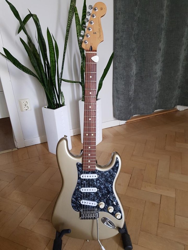 Fender stratocaster 
