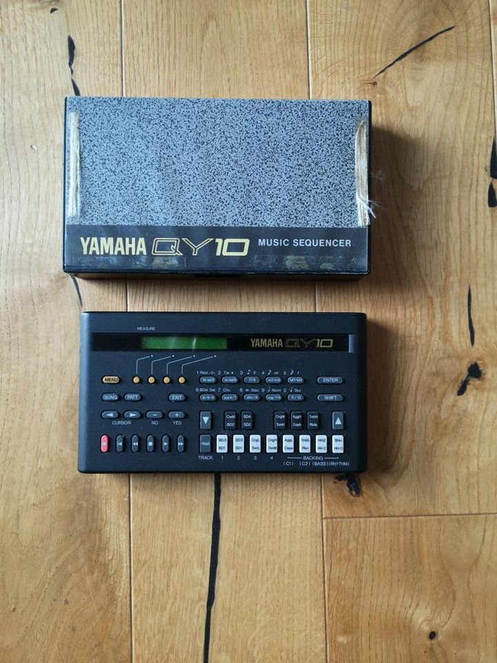 Yamaha Qy10