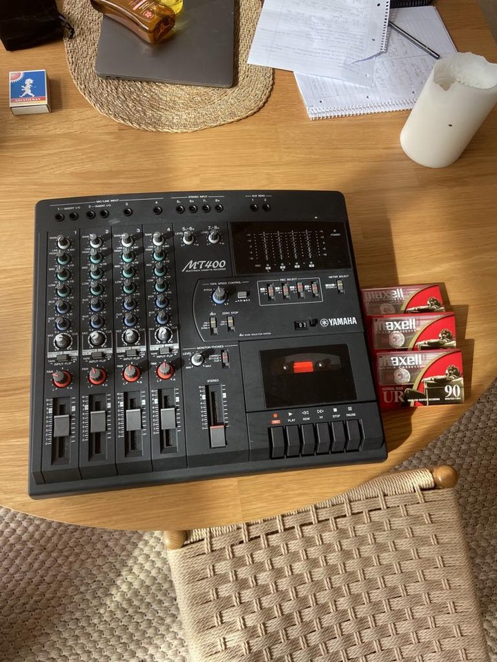 Yamaha MT400 multitrack kasse...