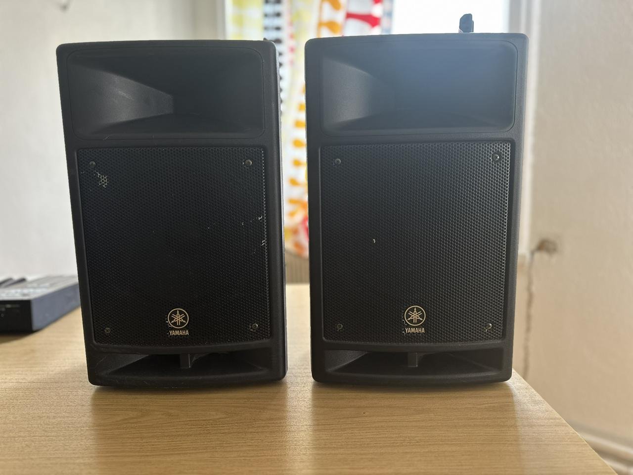 liten PA Yamaha Stagepas 300