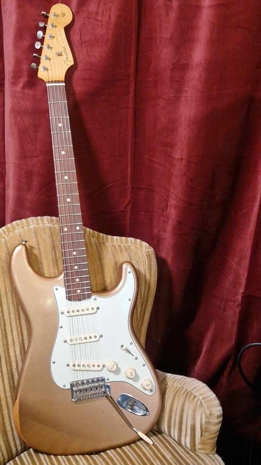 Fender Roadworn Stratocaster ...