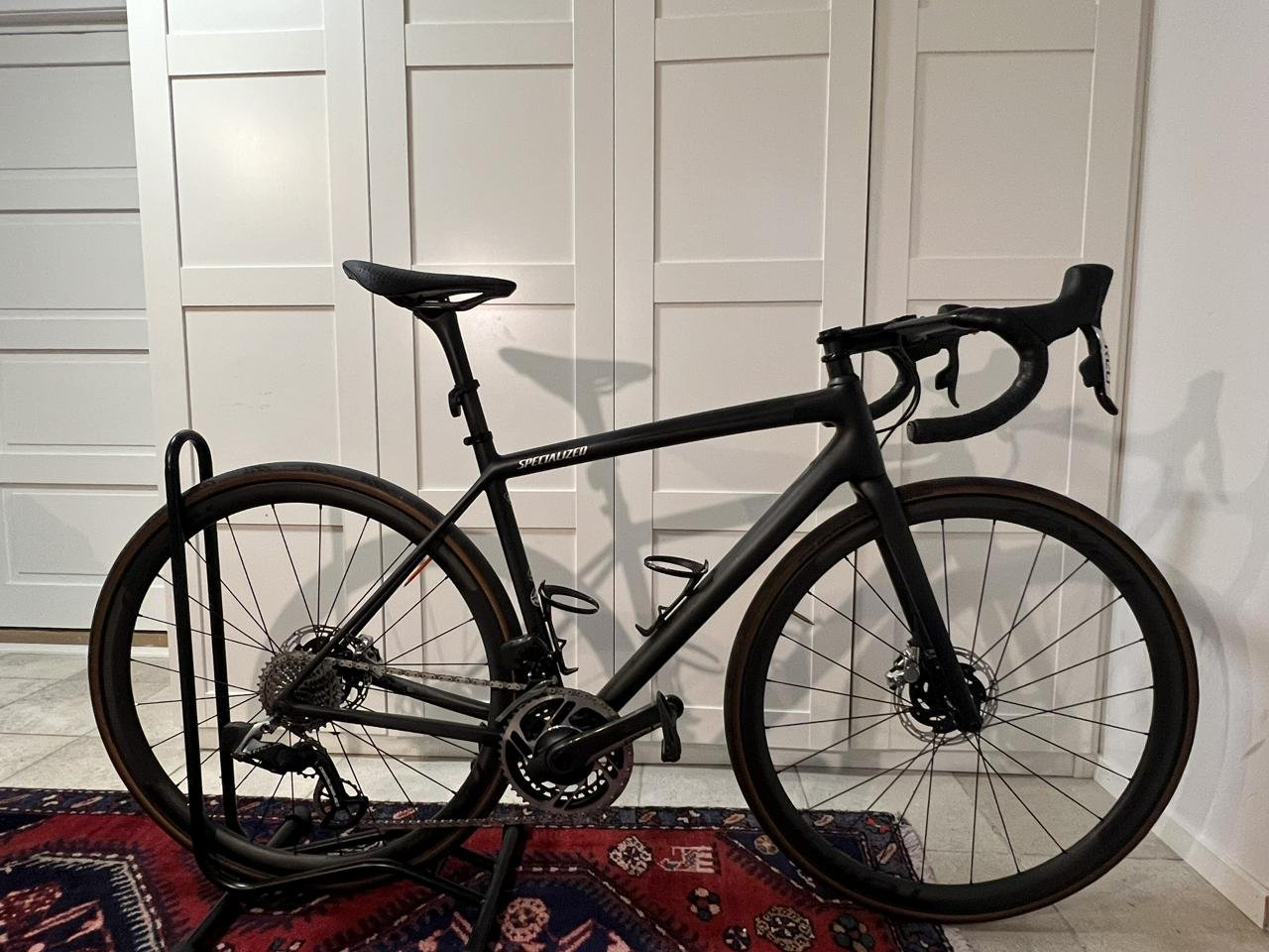 Specialized Aethos Pro - stor...