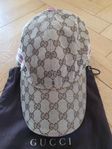 Gucci keps rosa detaljer strl xs nyskick 4500kr