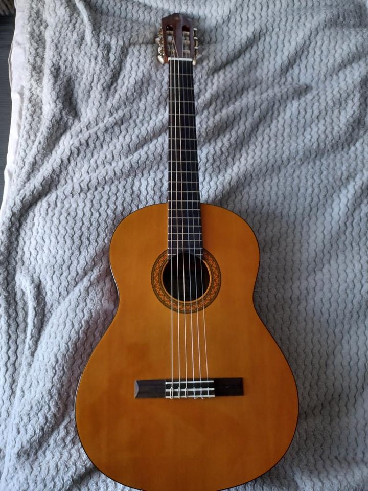 Yamaha C40 Gitarr m.m