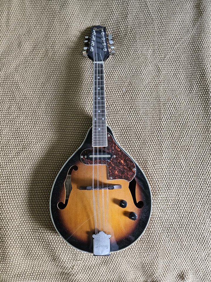 Mandolin Ibanez 