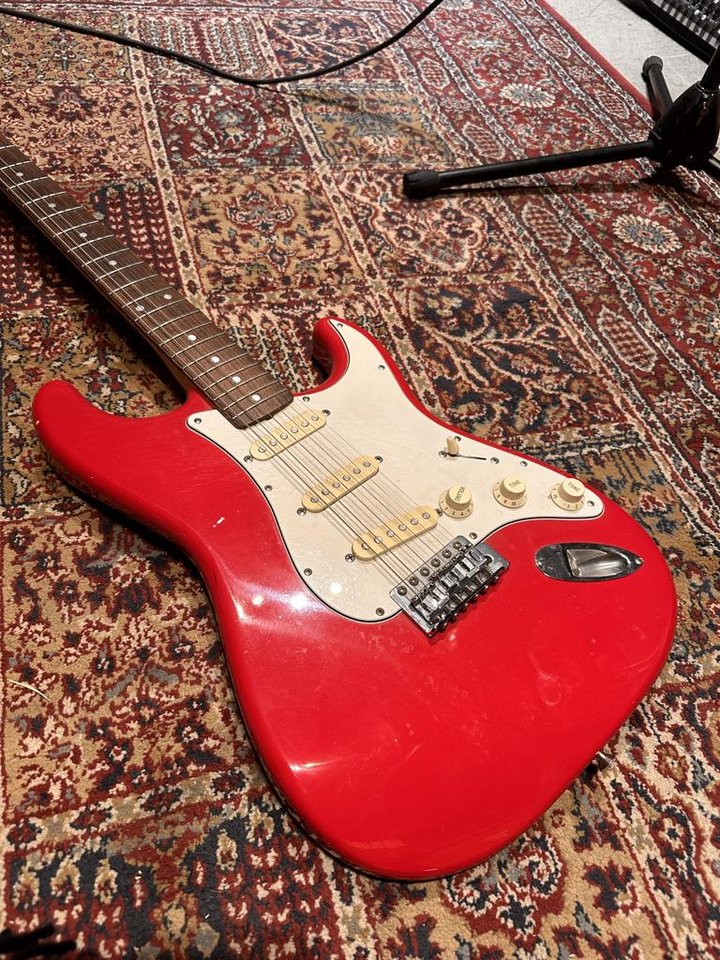 Fender Squier Made in Japan 1...