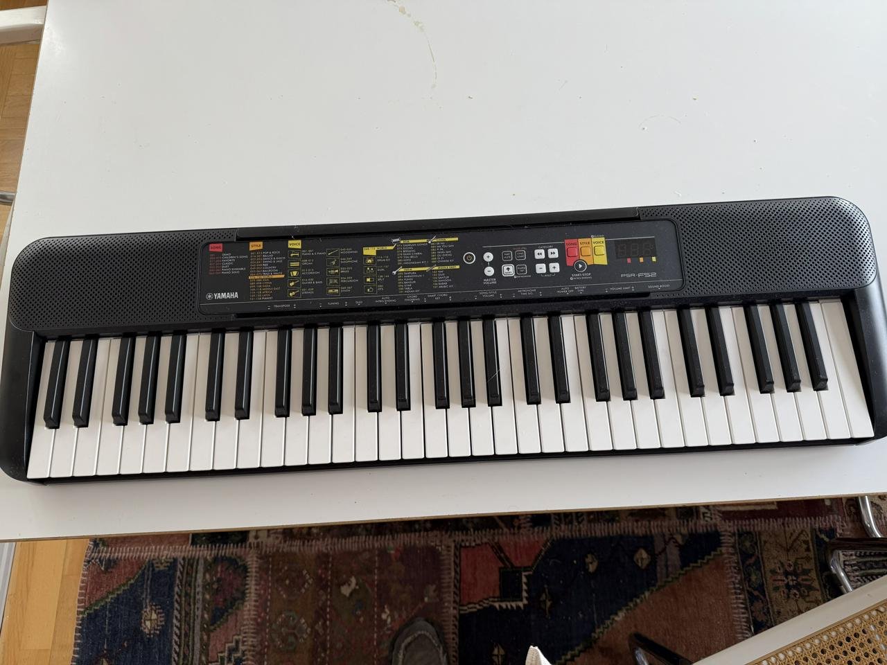 Digitalt keyboard Yamaha PSR f52